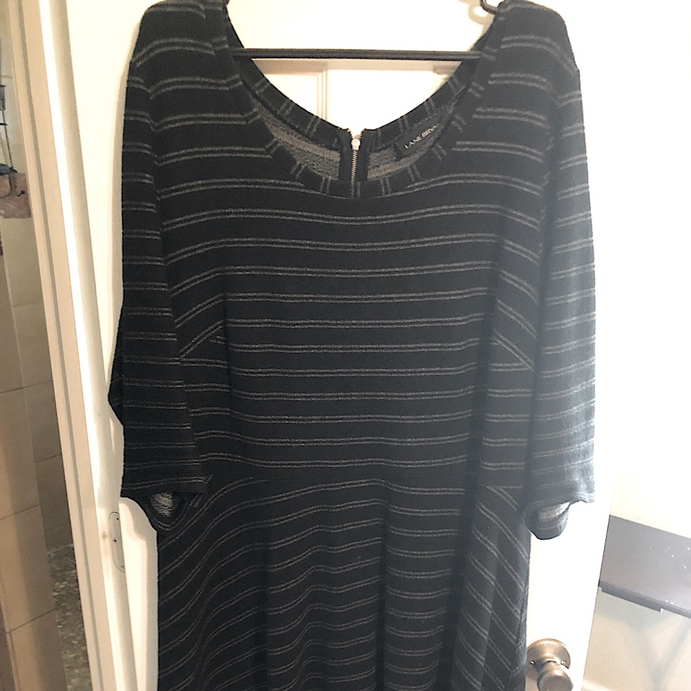 Knee length, cold weather dress, cute zipper detail on back, elbow length sleeve